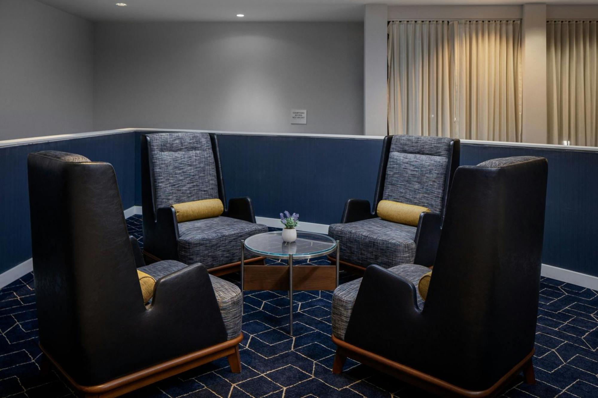 Courtyard By Marriott Denver Central Park Esterno foto
