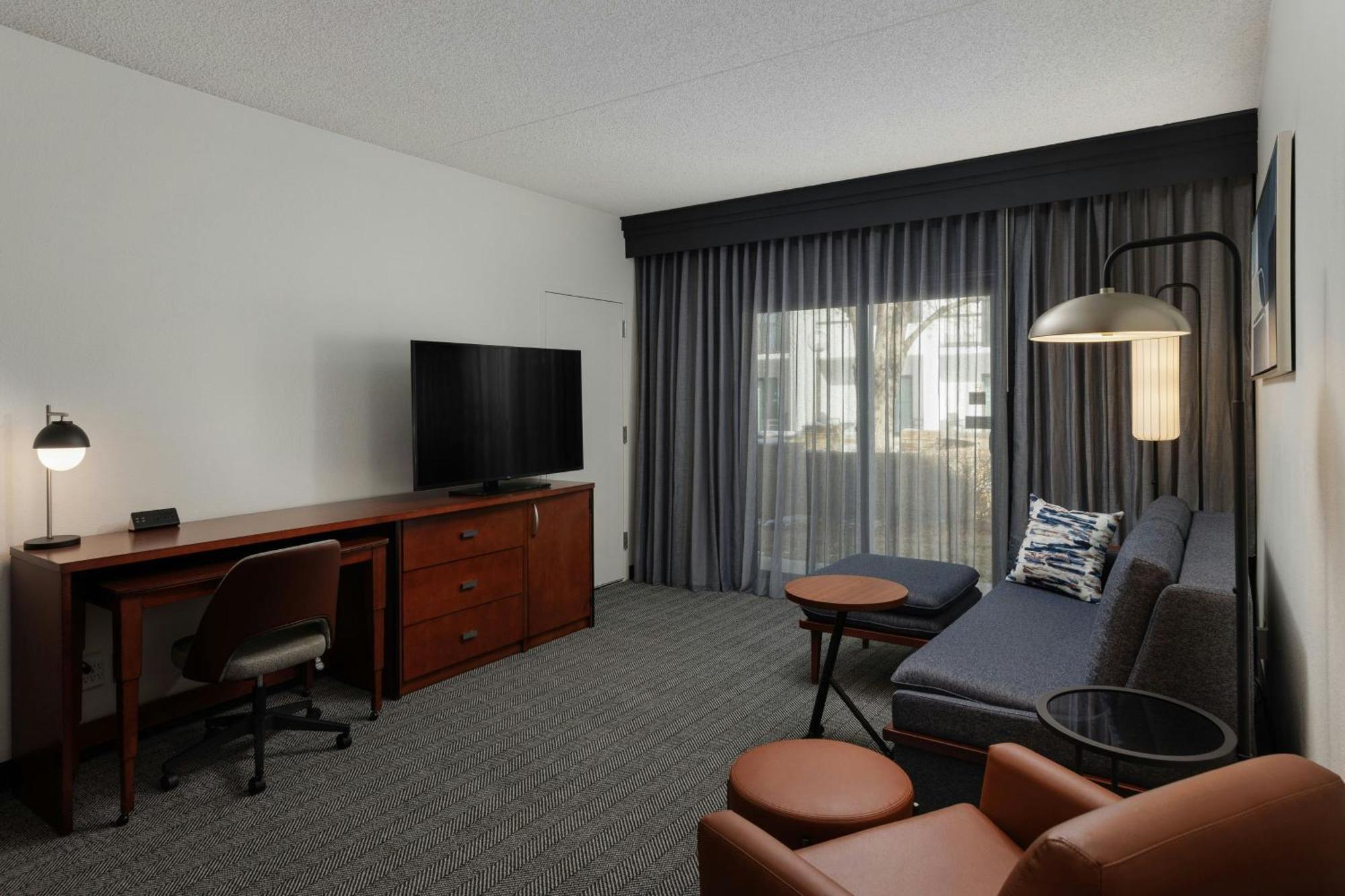 Courtyard By Marriott Denver Central Park Esterno foto