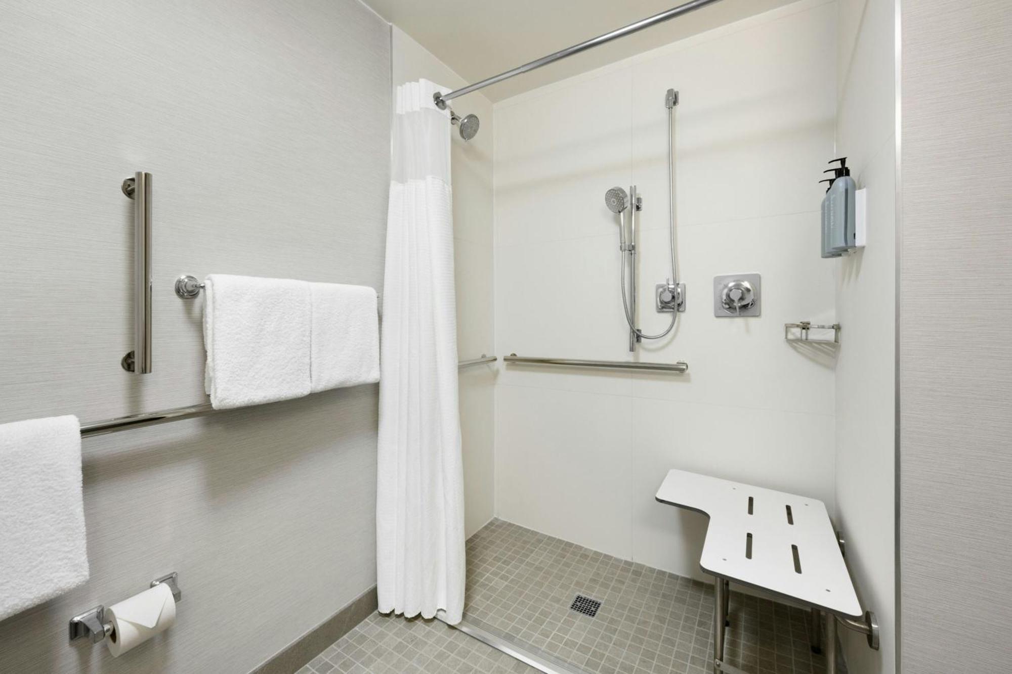 Courtyard By Marriott Denver Central Park Esterno foto