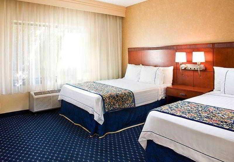 Courtyard By Marriott Denver Central Park Camera foto