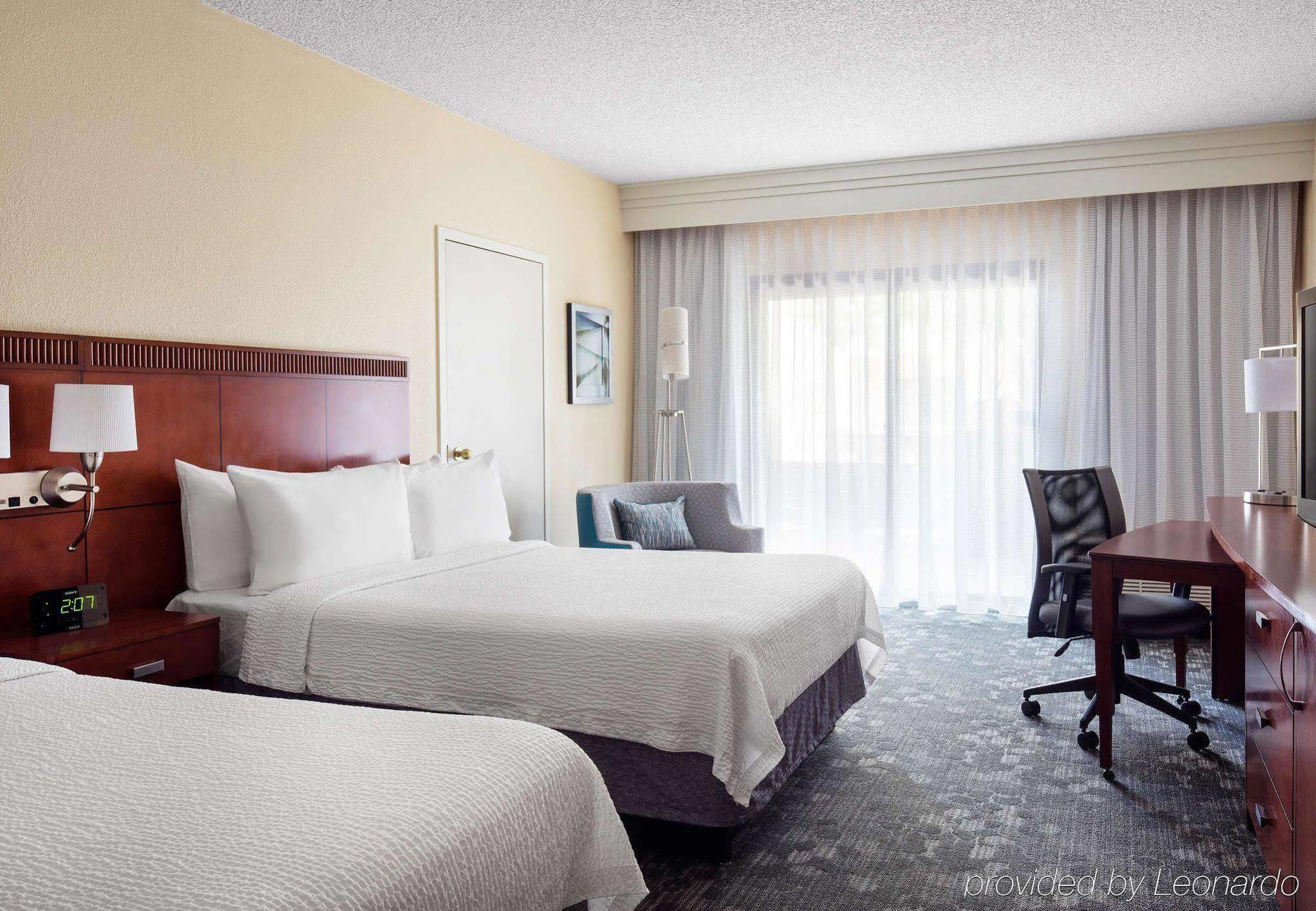 Courtyard By Marriott Denver Central Park Esterno foto