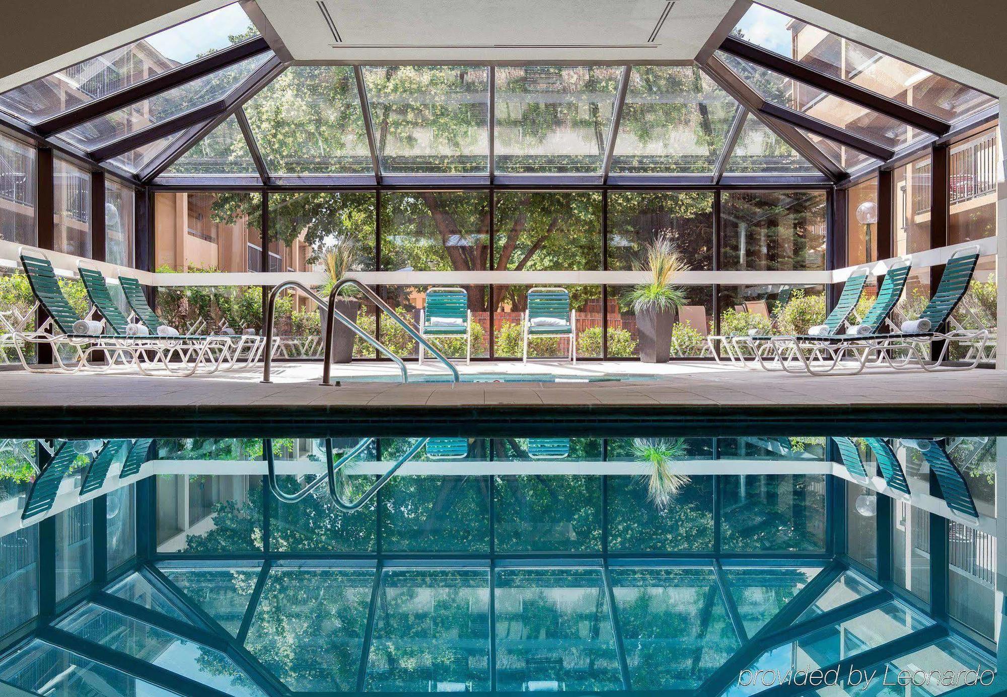 Courtyard By Marriott Denver Central Park Esterno foto